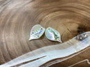 Reflective White Leaf