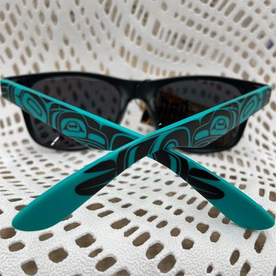 Sunglasses with Haida Art Printed Arms
